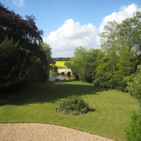 Castle Farm Guest House Peterborough Exterior foto